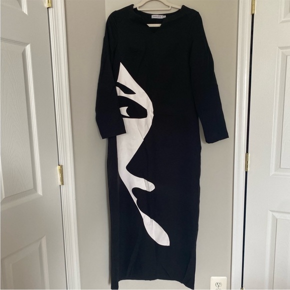 MISSLOOK ABSTRACT FACE V NECK MAXI SHIFT DRESS - Picture 1 of 9